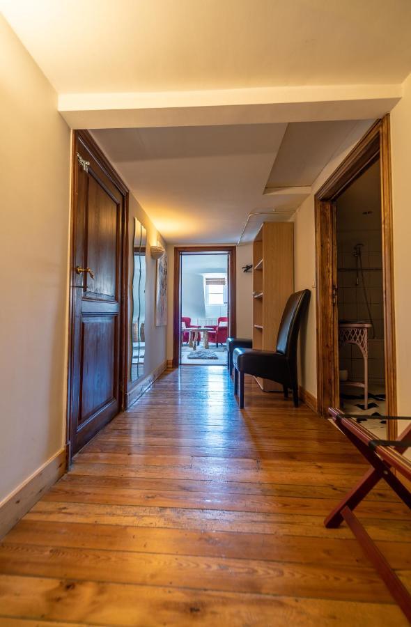 Le Richmond Hotel Godinne Bagian luar foto