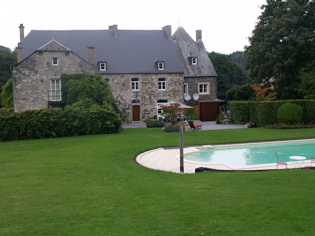 Le Richmond Hotel Godinne Bagian luar foto